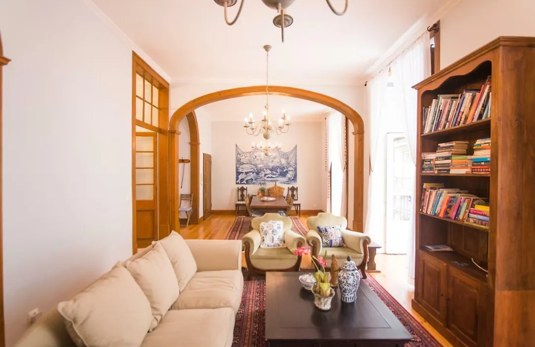Classic Lisbon Downtown Apartment-1