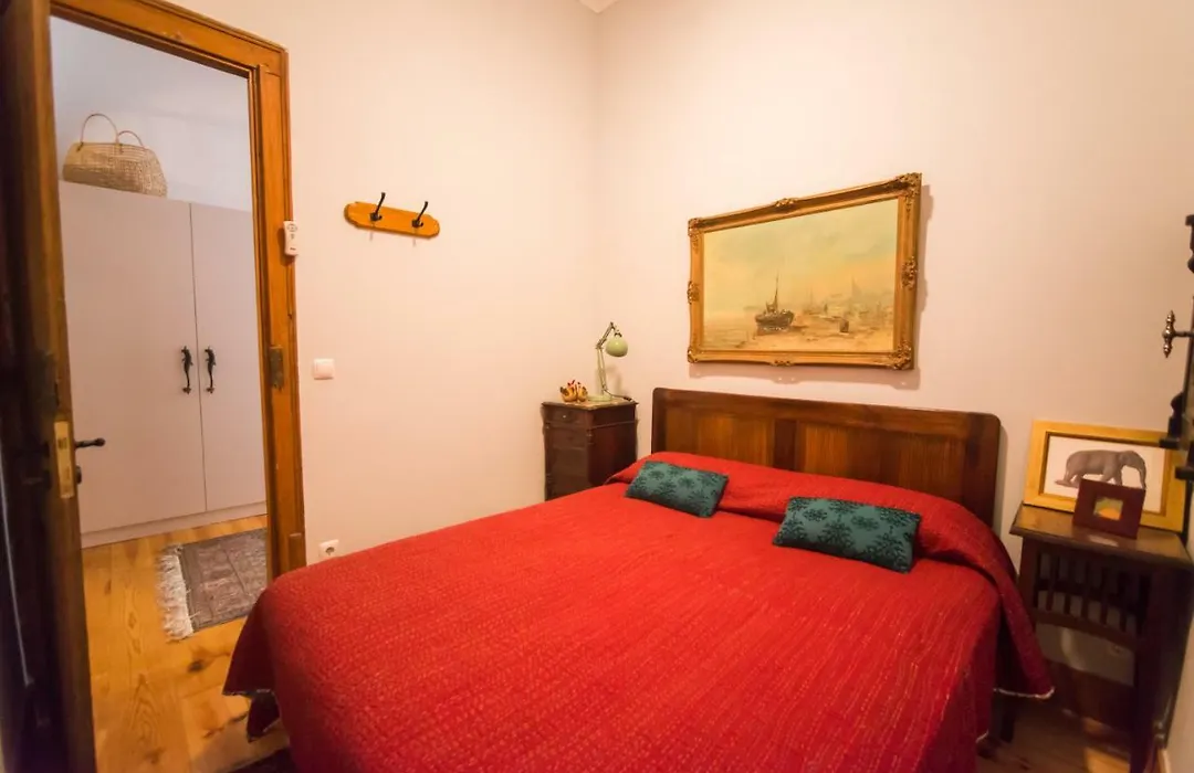 Classic Lisbon Downtown Apartment-1