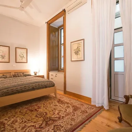Classic Lisbon Downtown Apartment-3